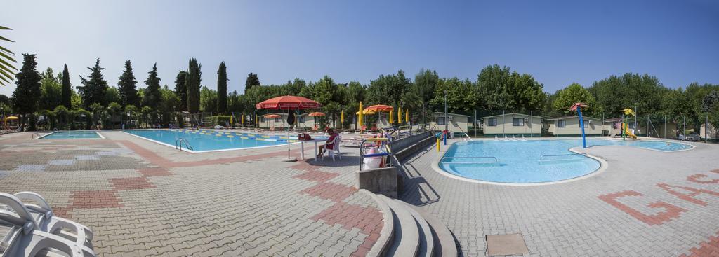Baia Holiday Gasparina 카스텔누보델가다 외부 사진